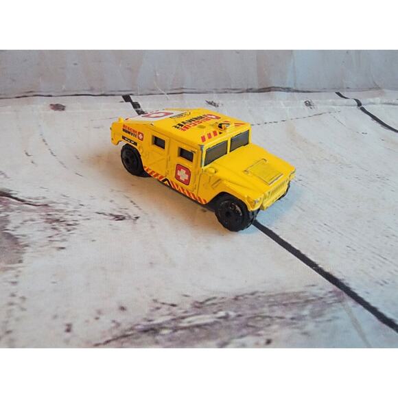 Retro 1994 Matchbox Rescue Humvee Hummer 1:70 2003 Special Edition - Picture 1 of 7